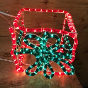 Lighting Sculpture Gift Box Red Green Christmas Outdoor  Light Size 9”x9”x9”x9”